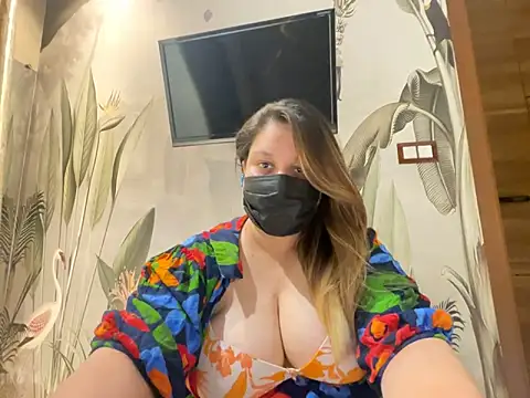 kavyasingh36 online show from May 11, 2026, 2:56 pm