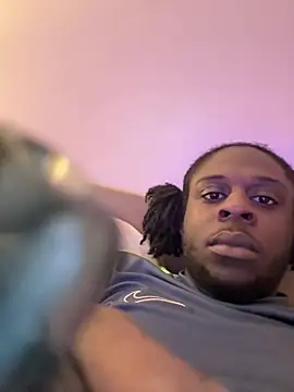 Snapshot of BBCboy365 chatting on April 13, 2026, 4:22 pm BBCboy365 online show from April 13, 2026, 4:22 pm