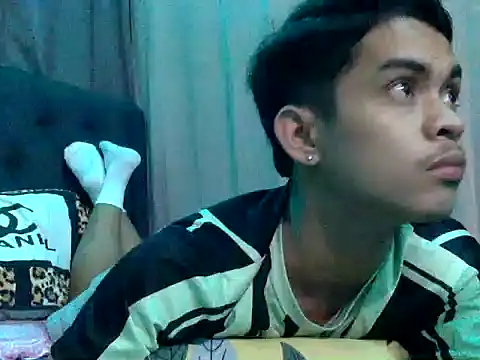 yourhotasian jhonpol16 online show from June 25, 2026, 6:02 pm