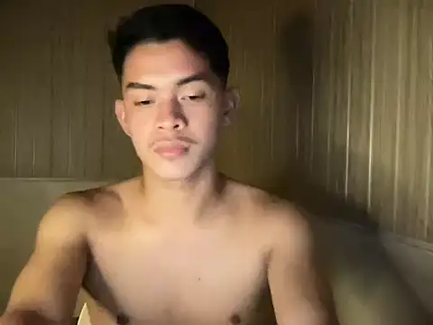 yourhotasian jhonpol16 online show from July 4, 2026, 8:24 pm