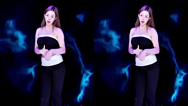 Snapshot of HHH--000 chatting on April 14, 2026, 3:39 pm HHH--000 online show from April 14, 2026, 3:39 pm