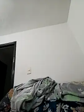 dhalia-rose89 online show from April 16, 2026, 7:36 pm