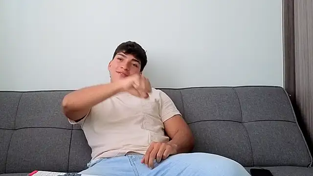 Snapshot of James_silva1 chatting on April 20, 2026, 4:19 pm James silva1 online show from April 20, 2026, 4:19 pm