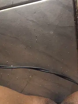 Anyy33 online show from April 19, 2026, 4:02 am