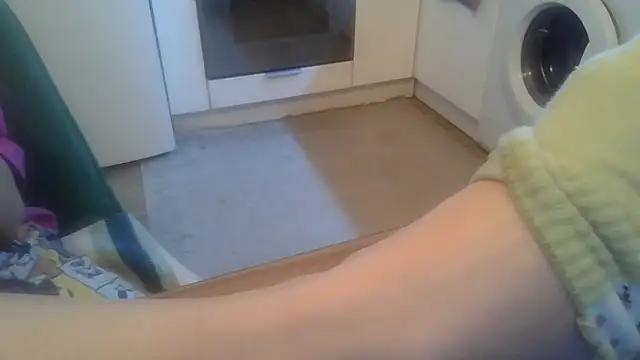 Snapshot of Olivia_2000 chatting on April 11, 2026, 9:29 pm Olivia 2000 online show from April 11, 2026, 9:29 pm