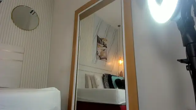 Candicewayne online show from May 5, 2026, 8:01 pm