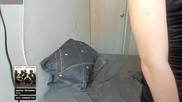 Snapshot of YourGothFemboy chatting on April 14, 2026, 12:10 pm YourGothFemboy online show from April 14, 2026, 12:10 pm