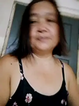 jeanyummytits online show from June 9, 2026, 11:55 am