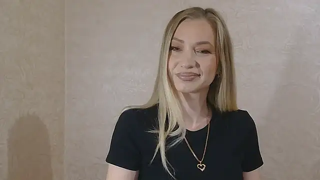 Snapshot of NoirEnigma chatting on April 30, 2026, 10:58 pm NoirEnigma online show from April 30, 2026, 10:58 pm