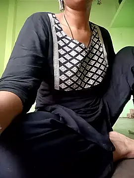 Snapshot of Miss_Divyaa chatting on May 20, 2026, 1:08 pm Miss Divyaa online show from May 20, 2026, 1:08 pm