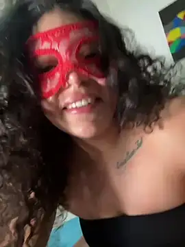 alynanyxx online show from July 17, 2026, 8:39 pm