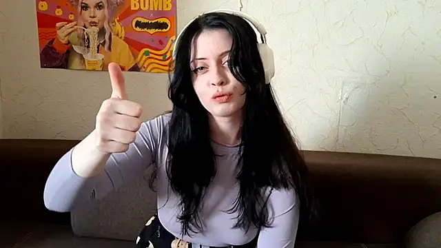 LuiseLecoultre online show from April 17, 2026, 5:10 am