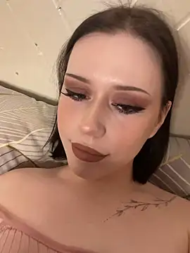 AraiKimiko online show from April 18, 2026, 4:31 pm