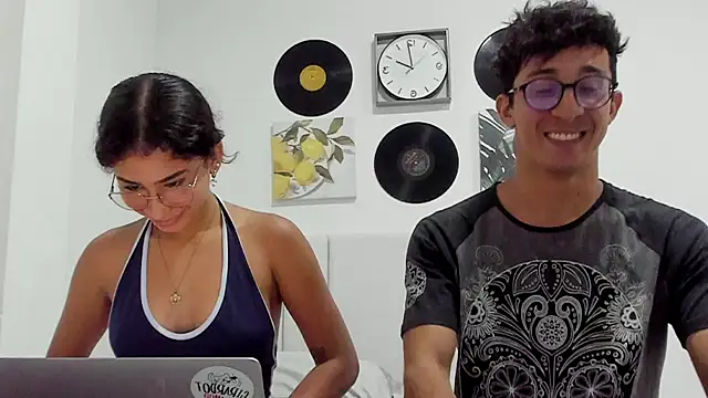 alanandtifany online show from June 9, 2026, 7:04 pm