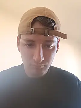 welltommy2001 online show from July 27, 2026, 2:13 pm