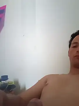 welltommy2001 online show from July 23, 2026, 3:08 pm
