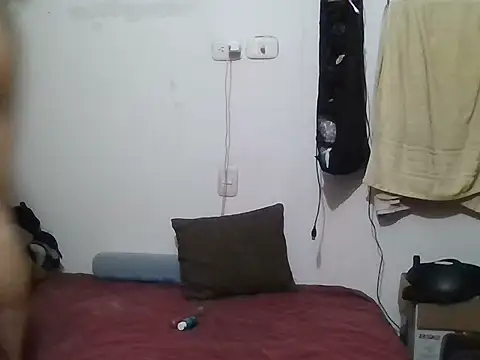 Indiio0 online show from April 13, 2026, 5:22 am