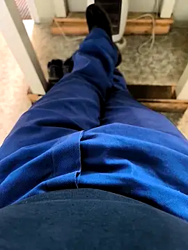 xaviier7777 online show from April 14, 2026, 12:32 pm