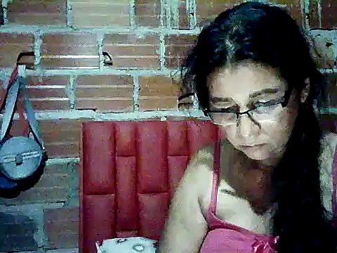 lola teem online show from April 16, 2026, 5:41 am