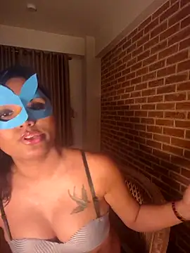 jellyyynspicyyy online show from April 15, 2026, 2:10 pm