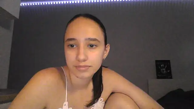 Snapshot of DarkMirel chatting on July 19, 2026, 3:09 pm DarkMirel online show from July 19, 2026, 3:09 pm