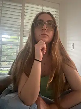 prettykitttty online show from July 3, 2026, 11:55 pm