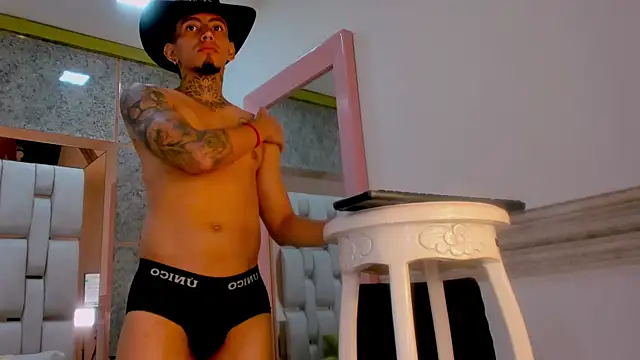 Alejo strong24 online show from May 5, 2026, 1:25 pm