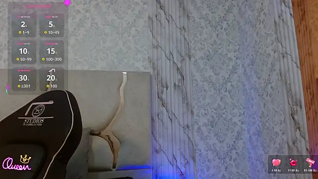 Karoll tay1 online show from April 17, 2026, 11:57 am