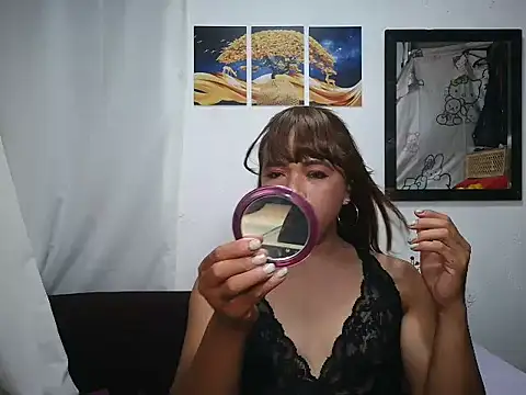 ericum06 online show from May 8, 2026, 12:42 pm