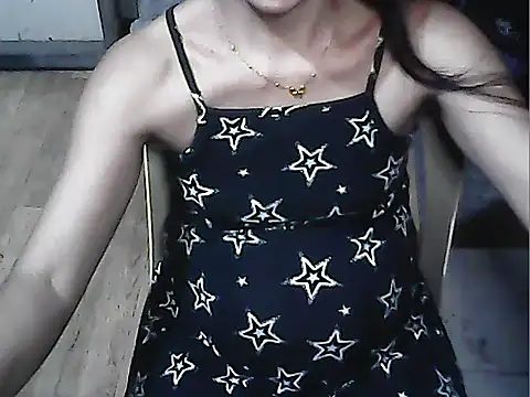  sweetbabe23 online show from May 19, 2026, 2:24 pm