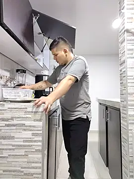 Snapshot of ian_charmboy chatting on April 15, 2026, 1:00 am ian charmboy online show from April 15, 2026, 1:00 am