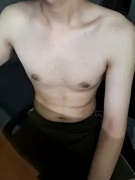 Snapshot of Louis_Caoxxx chatting on July 9, 2026, 11:10 am Louis Caoxxx online show from July 9, 2026, 11:10 am