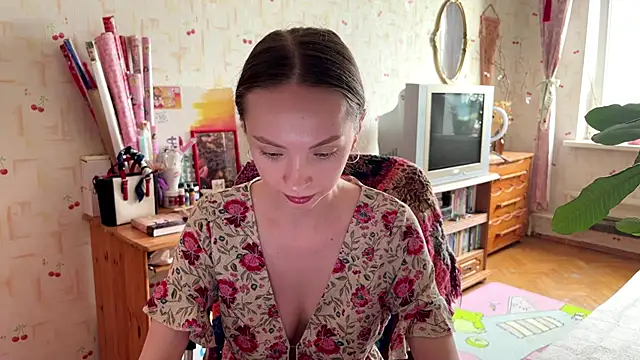 AdriannaBill online show from June 7, 2026, 4:01 pm