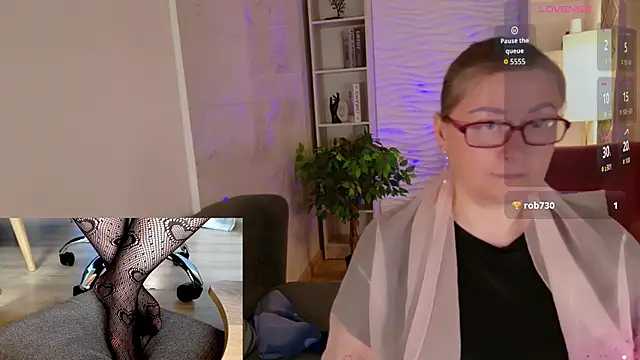 Alexandra Kind online show from May 20, 2026, 8:50 pm