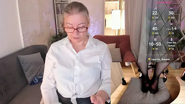 Alexandra Kind online show from July 14, 2026, 8:48 pm