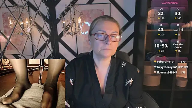 Alexandra Kind online show from May 16, 2026, 1:48 am