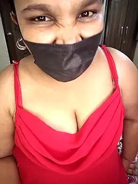 Lusi G online show from April 15, 2026, 8:20 am