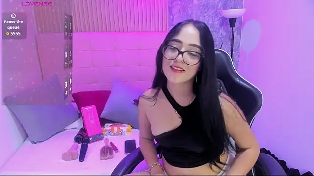 Amiee Kovva online show from July 16, 2026, 7:22 pm