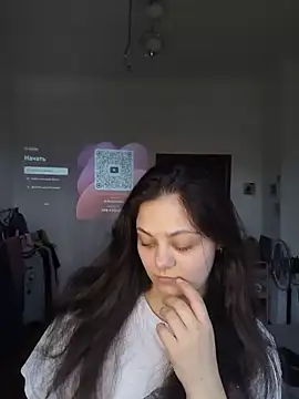  Mikky lil  online show from June 12, 2026, 3:43 pm