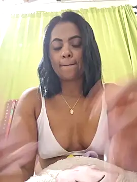 Snapshot of Ayla_Phone chatting on April 25, 2026, 2:14 am Ayla Phone online show from April 25, 2026, 2:14 am
