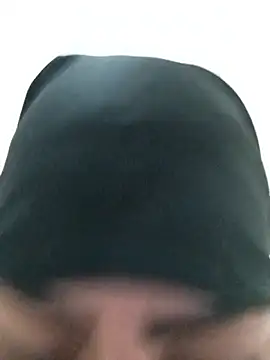 Chahrazad1 online show from April 25, 2026, 5:21 pm