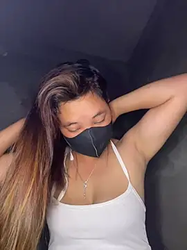 HaNa-mi online show from April 16, 2026, 5:47 pm