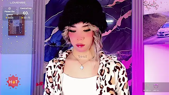 moon sweet- online show from May 28, 2026, 3:36 am