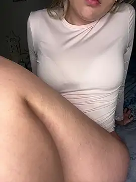 camisexxxmuak online show from April 15, 2026, 4:51 am