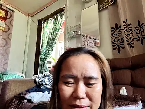 Snapshot of Faitful_asian1 chatting on April 15, 2026, 5:02 am Faitful asian1 online show from April 15, 2026, 5:02 am