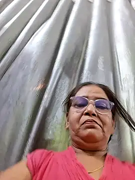 Snapshot of Shalini3456 chatting on May 19, 2026, 9:05 am Shalini3456 online show from May 19, 2026, 9:05 am