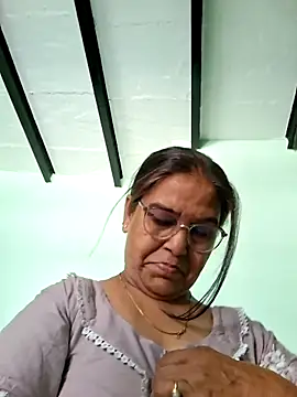 Snapshot of Shalini3456 chatting on May 20, 2026, 7:38 am Shalini3456 online show from May 20, 2026, 7:38 am
