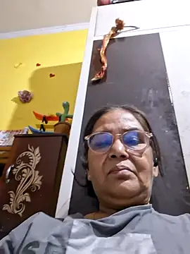 Snapshot of Shalini3456 chatting on May 3, 2026, 5:27 pm Shalini3456 online show from May 3, 2026, 5:27 pm