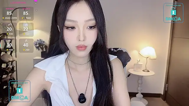 Snapshot of IAIA_iris chatting on July 4, 2026, 1:37 pm IAIA iris online show from July 4, 2026, 1:37 pm