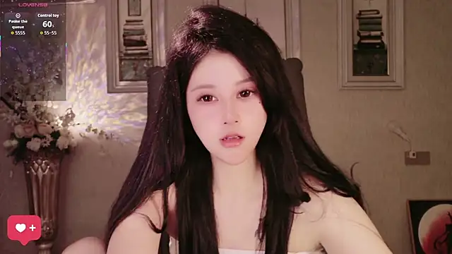 qiaozi2000 online show from May 9, 2026, 6:17 am